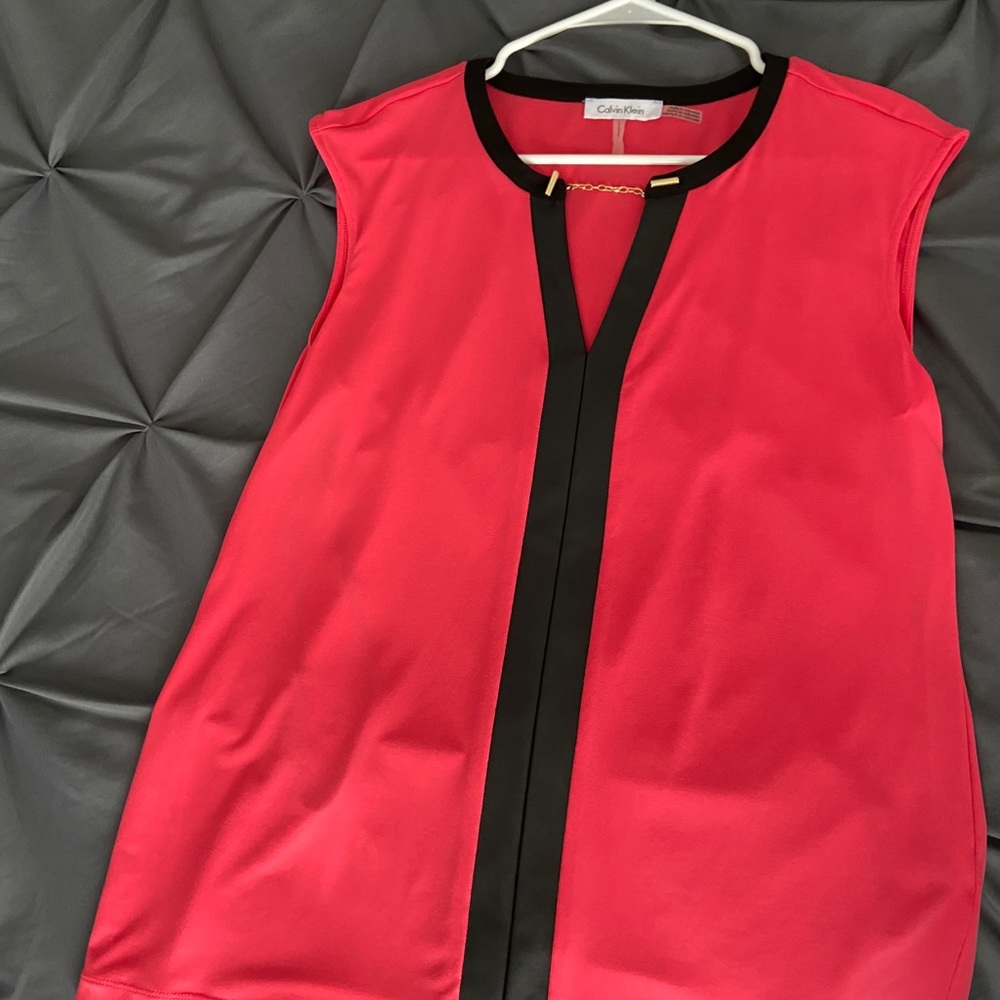Calvin Klein sleeveless blouse- Leather strap -L